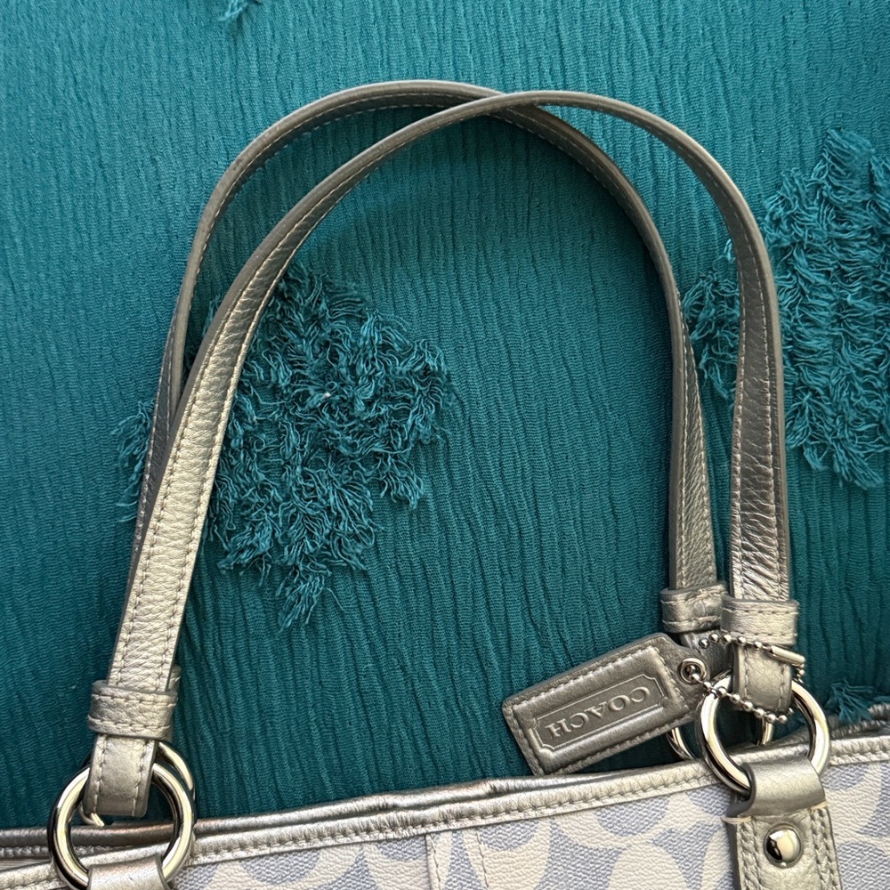 Coach Purse - Picture 6 of 6